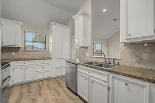 1015 Cardinal Dr, Richwood, TX 77566 - Photo 15