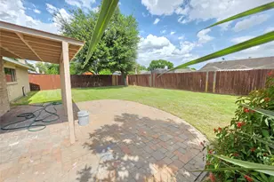 7915 Woodsman Trail, Houston, TX 77040 - Photo 15