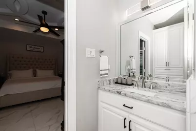 602 E Main Street, La Porte, TX 77571 - Photo 15