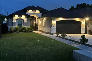 602 E Main St, La Porte, TX 77571 - Photo 3