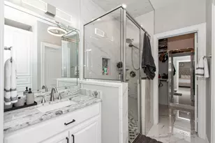 602 E Main St, La Porte, TX 77571 - Photo 17