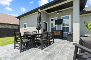 602 E Main St, La Porte, TX 77571 - Photo 33