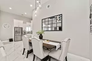 602 E Main St, La Porte, TX 77571 - Photo 27