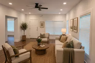 1220 Grove St, Houston, TX 77020 - Photo 9