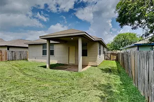 2324 Shady Tree Ln, Conroe, TX 77301 - Photo 19
