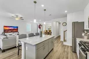 4110 Fig Grv St, Houston, TX 77080 - Photo 9