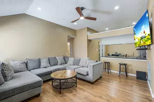 1304 Chelsea Ln, Pearland, TX 77581 - Photo 3