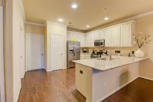 22 Bettina Ln, The Woodlands, TX 77382 - Photo 11