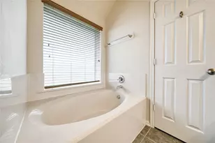 7615 Lakeside Manor Ln, Pearland, TX 77581 - Photo 29