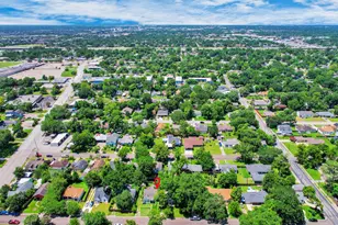 418 Forrest St, Baytown, TX 77520 - Photo 23