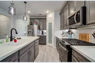 3042 Daw Boardwalk Drive, La Porte, TX 77571 - Photo 9