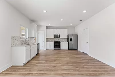 10638 Whitejacket, Conroe, TX 77385 - Photo 3