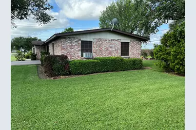 103 Greenbriar Drive, Wharton, TX 77488 - Photo 5