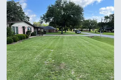 103 Greenbriar Drive, Wharton, TX 77488 - Photo 15