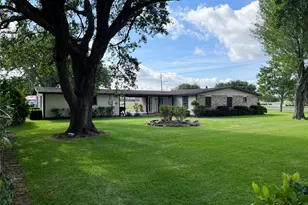 103 Greenbriar Dr, Wharton, TX 77488 - Photo 9