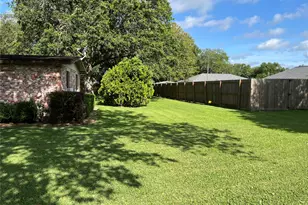 103 Greenbriar Dr, Wharton, TX 77488 - Photo 7