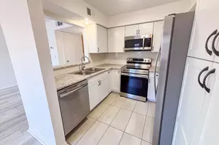 11002 Hammerly Blvd, Houston, TX 77043 - Photo 27