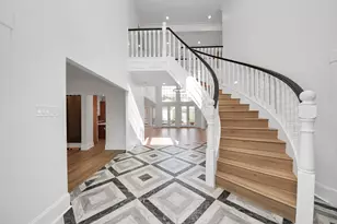 93 Greensward Ln, Sugar Land, TX 77479 - Photo 5