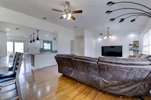 5518 Holly St, Houston, TX 77081 - Photo 5