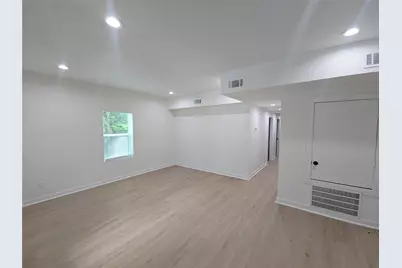 8101 Venus Street #A, Houston, TX 77088 - Photo 3