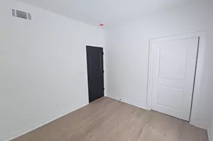 8101 Venus St, Houston, TX 77088 - Photo 11