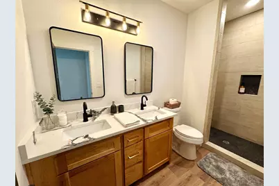 322 E 37th / 710 E 32nd 1/2 Street, Houston, TX 77018 - Photo 7