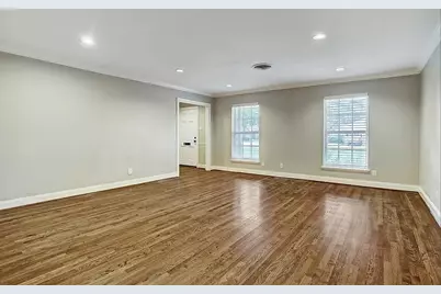 10302 Oakpoint Drive, Houston, TX 77043 - Photo 7
