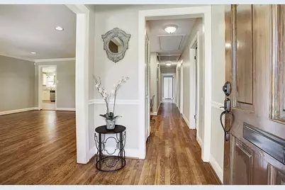 10302 Oakpoint Drive, Houston, TX 77043 - Photo 5
