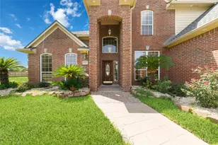 1513 County Rd 149, Alvin, TX 77511 - Photo 7