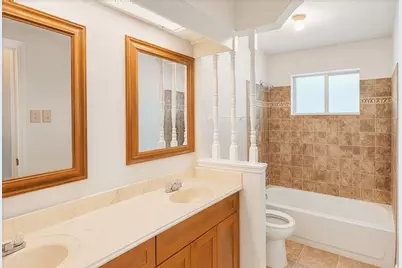 7015 Maple Fox Drive, Humble, TX 77338 - Photo 9