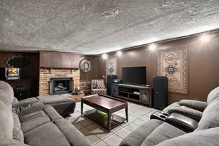 119 Southbrook Cir, Houston, TX 77060 - Photo 5