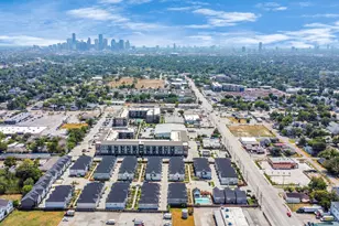 746 Strawberry Pines Ct, Houston, TX 77009 - Photo 43