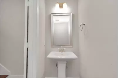 746 Strawberry Pines Court, Houston, TX 77009 - Photo 21