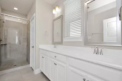 746 Strawberry Pines Court, Houston, TX 77009 - Photo 31