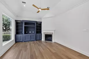 2 Argonne Pl, The Woodlands, TX 77382 - Photo 17