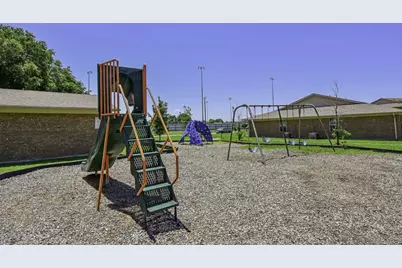 200 Daniels Dr, Kerens, TX 75144 - Photo 9