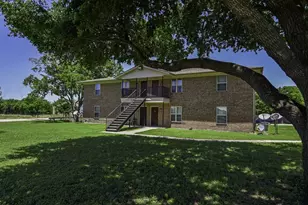 200 Daniels Dr, Kerens, TX 75144 - Photo 5