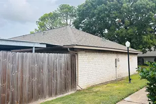 12409 Sharpview Dr, Houston, TX 77072 - Photo 21