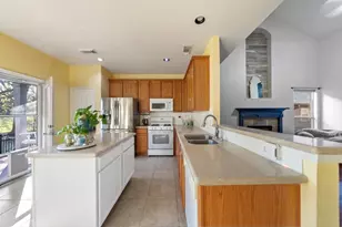 110 Harbour Town Dr, Montgomery, TX 77356 - Photo 7