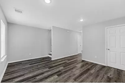 513 Avenue I #B, Conroe, TX 77301 - Photo 3