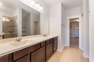12542 Sabine Point Dr, Humble, TX 77346 - Photo 11
