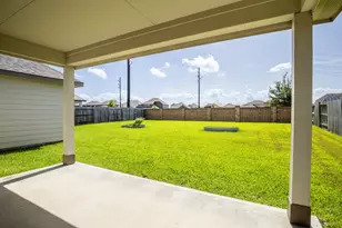12542 Sabine Point Dr, Humble, TX 77346 - Photo 21