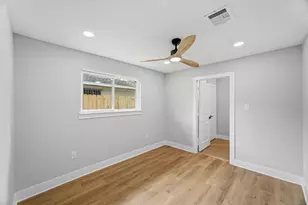 1234 W Donovan St, Houston, TX 77091 - Photo 9