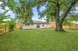 1234 W Donovan St, Houston, TX 77091 - Photo 21