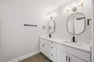 1234 W Donovan St, Houston, TX 77091 - Photo 11
