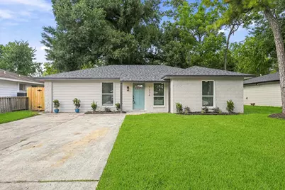1234 W Donovan Street, Houston, TX 77091 - Photo 1