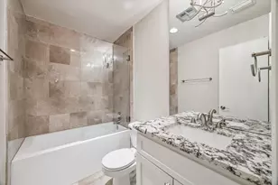 10139 E Kemp Forest Dr, Houston, TX 77080 - Photo 13