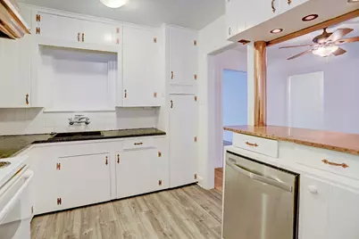 3919 Amherst Street, West University Place, TX 77005 - Photo 9