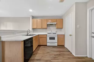 16318 N Glade Dr, Houston, TX 77073 - Photo 13