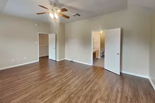 26887 Castlecliff Ln, Kingwood, TX 77339 - Photo 13
